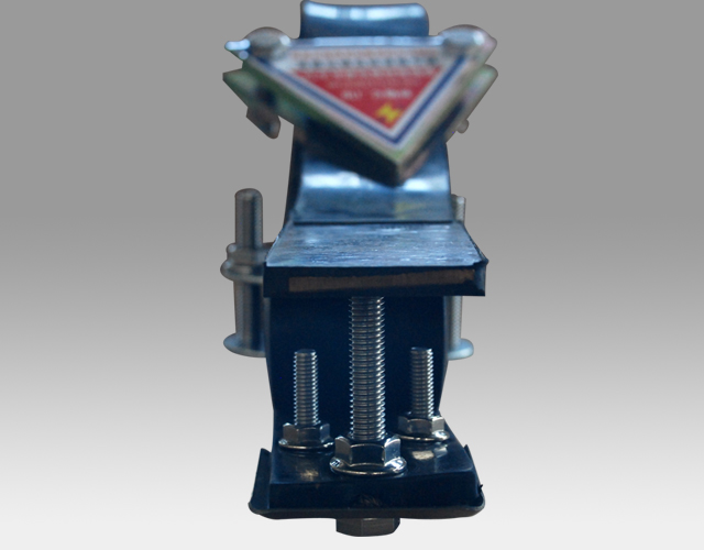 避免靜電積聚：導靜電橡膠拖地帶的創新設計